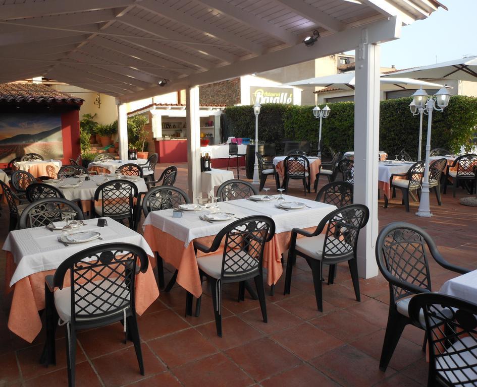 Hostal Can Pou Vidreres Bagian luar foto