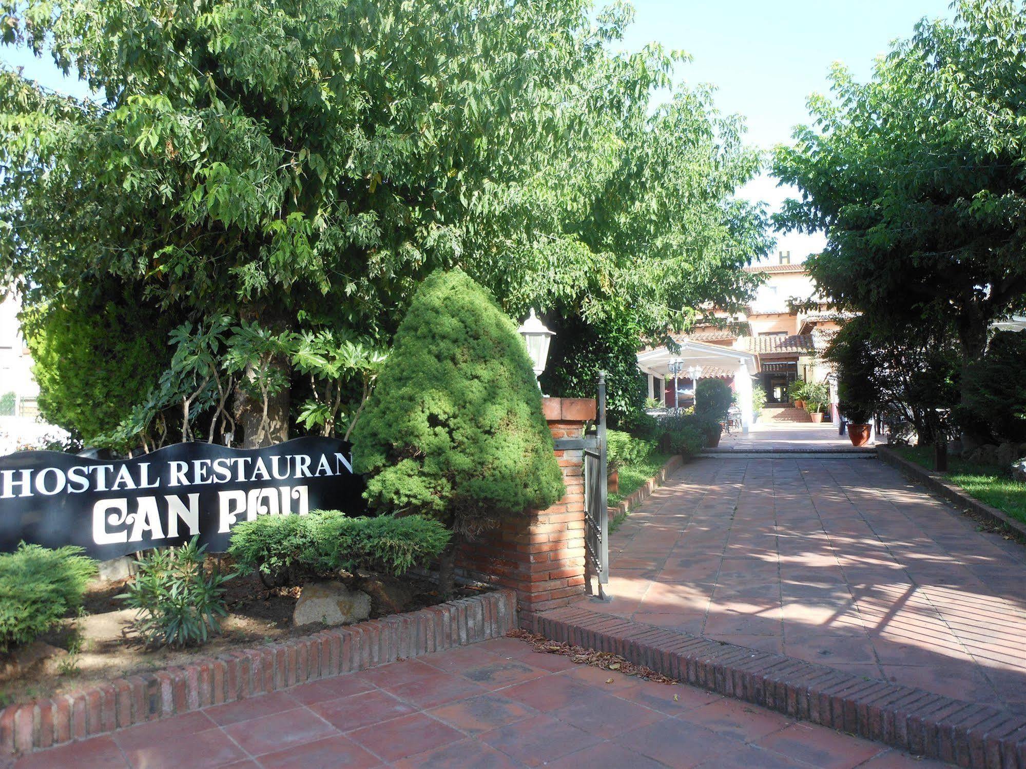 Hostal Can Pou Vidreres Bagian luar foto