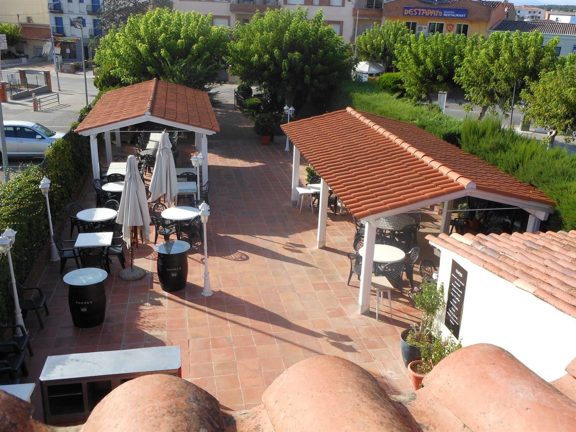 Hostal Can Pou Vidreres Bagian luar foto